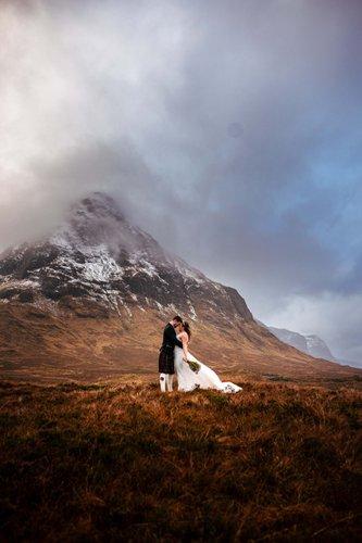 mobile - carousel-hero-element image-8