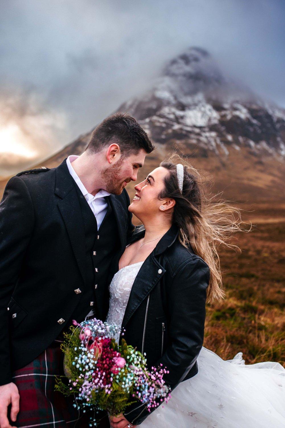 carousel-hero-element image-7