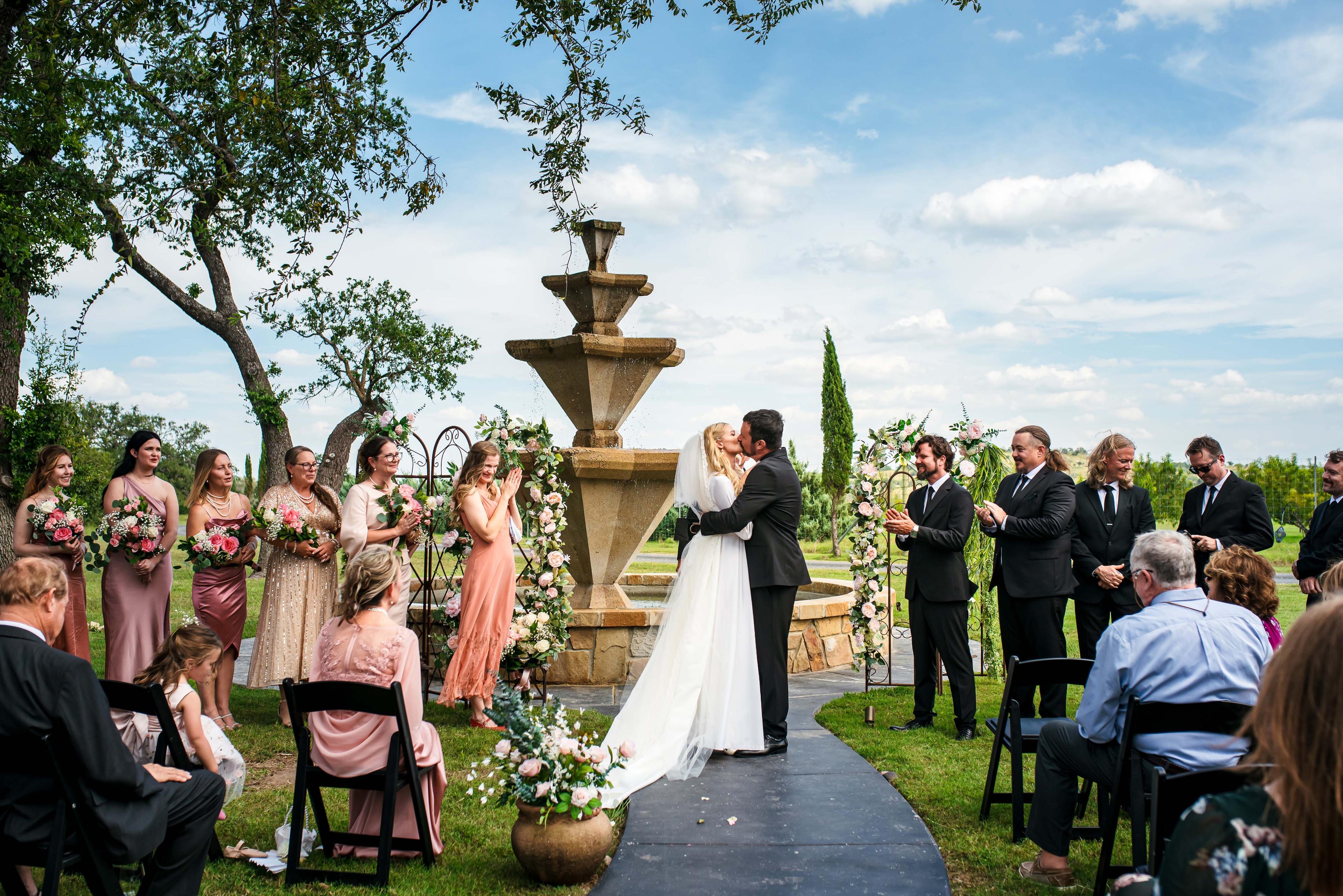 Vinyard Wedding in the Texan Sun