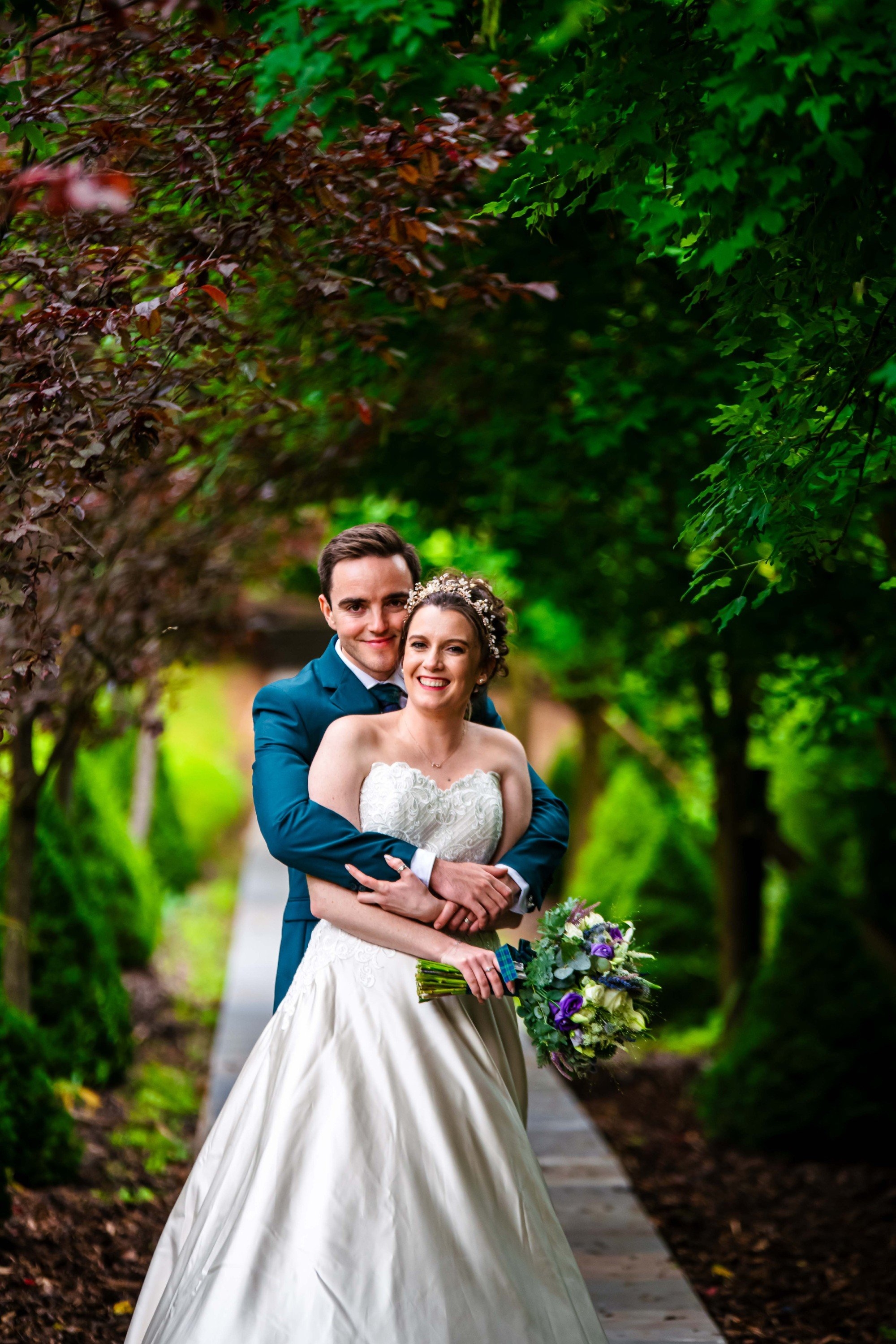 carousel-hero-element image-0