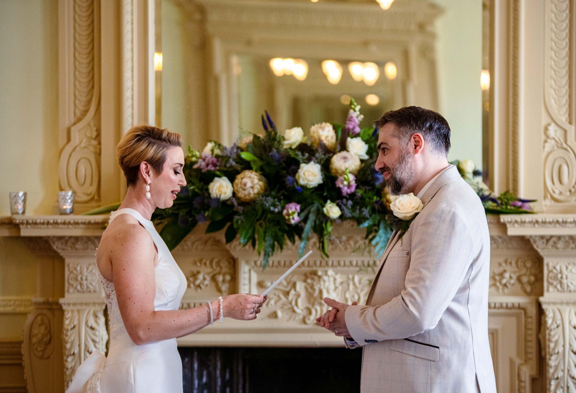 carousel-hero-element image-17