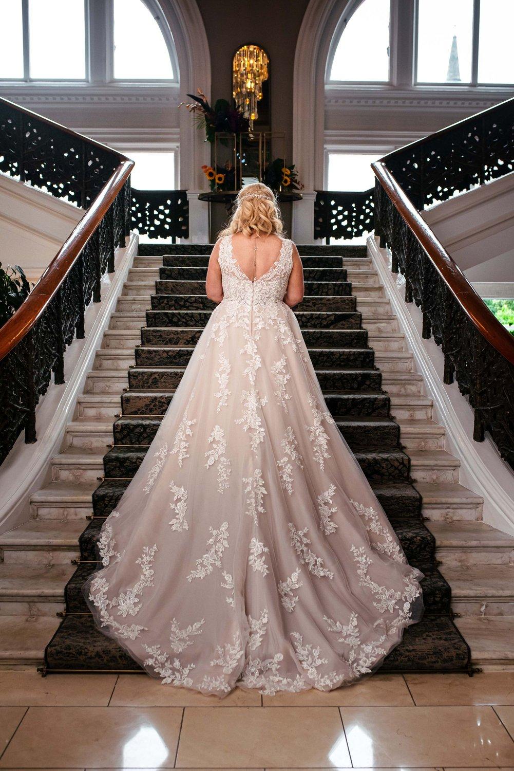 carousel-hero-element image-7